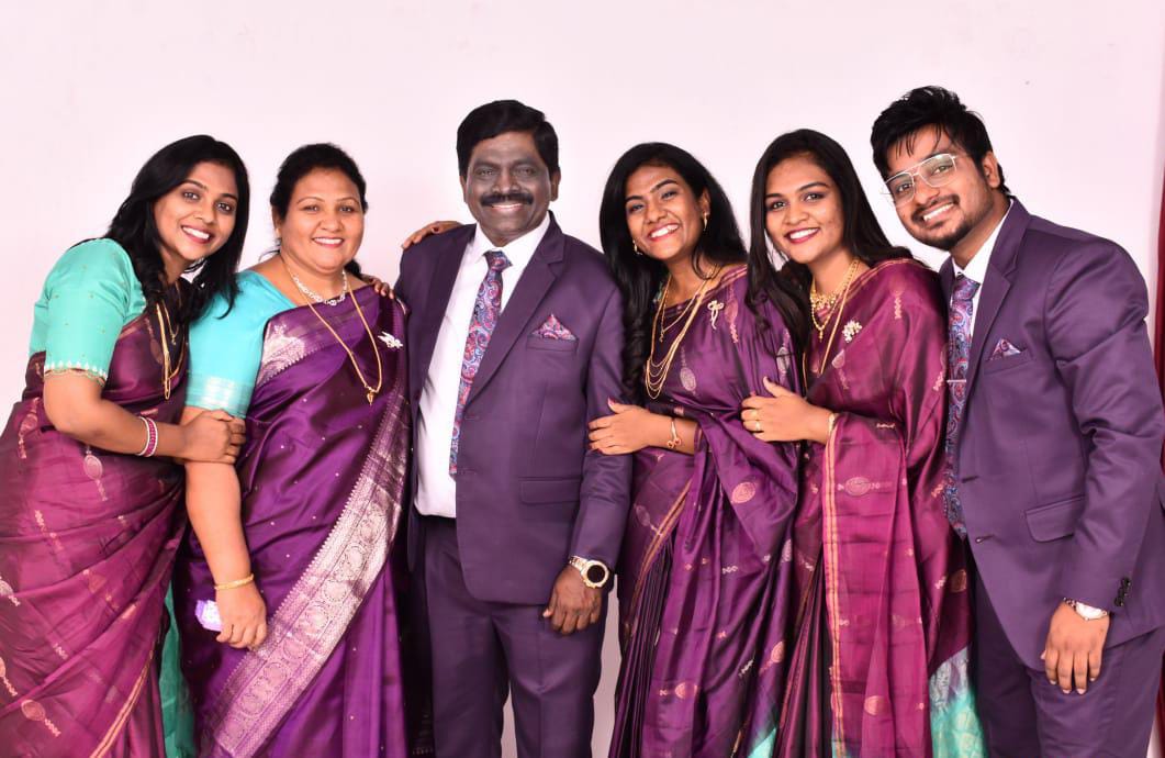 Pastor and community in ministry